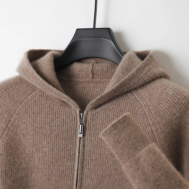 KNITWEAR